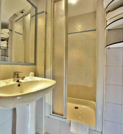 اتاق راحتی, Hôtel Des Récollets