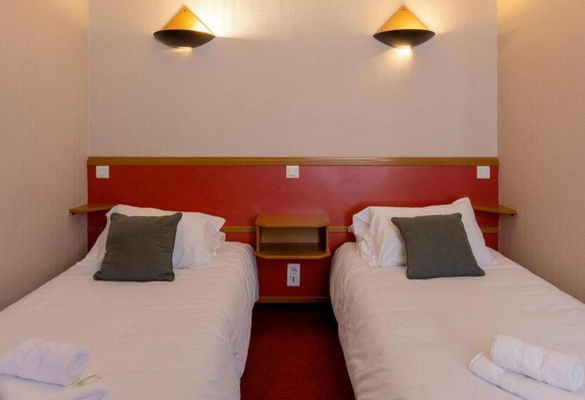 اتاق استاندارد سه نفره, Hôtel Des Récollets