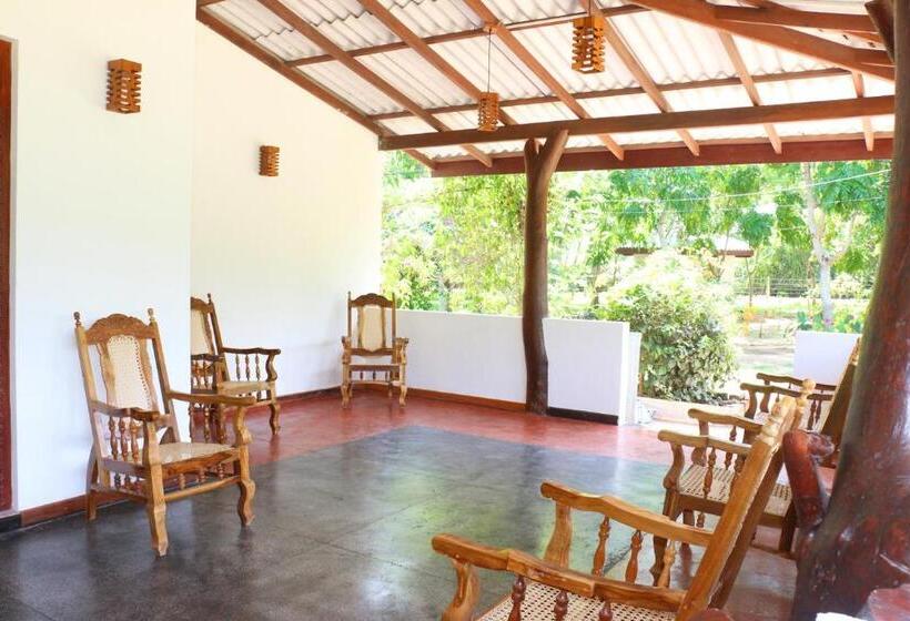 3침실 스탠다드 방갈로, Lavish Eco Jungle