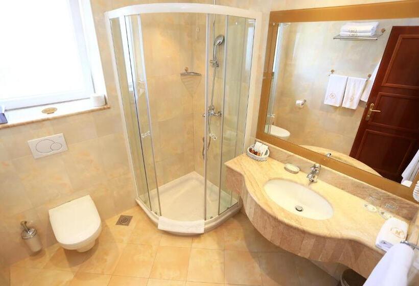 海景标准间带阳台, Niko