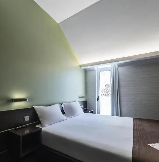 Standardzimmer, Moov Hotel évora