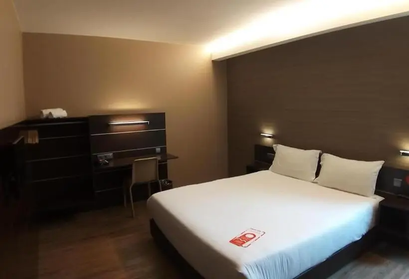 Standardzimmer (behindertengerecht), Moov Hotel évora
