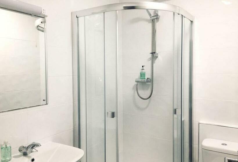 스탠다드 싱글 룸, The Mercury