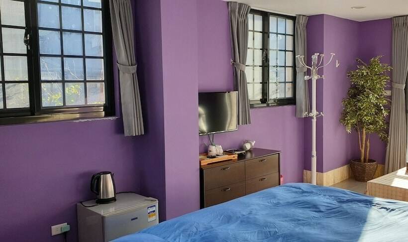 اتاق استاندارد با چشمانداز کوهستان, Arabian Nights In Jiufen