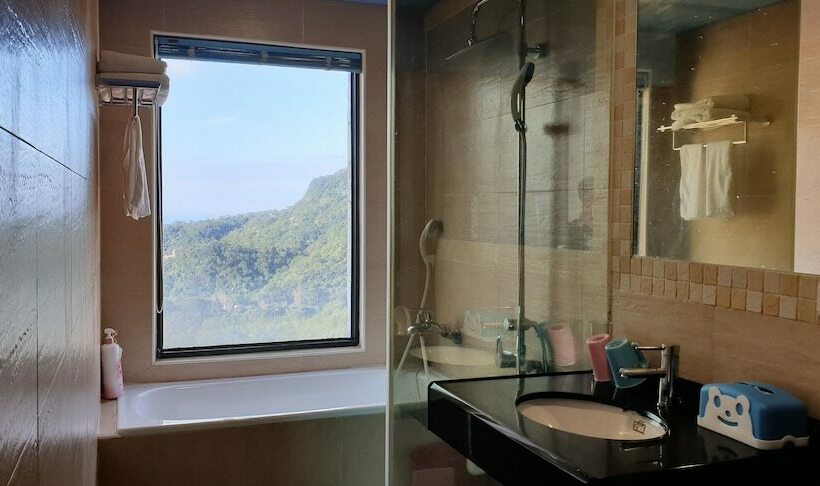 اتاق استاندارد با چشمانداز دریا, Arabian Nights In Jiufen