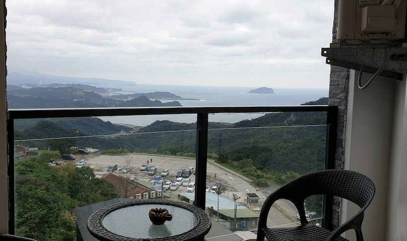 اتاق استاندارد چهار تخته با چشمانداز دریا, Arabian Nights In Jiufen