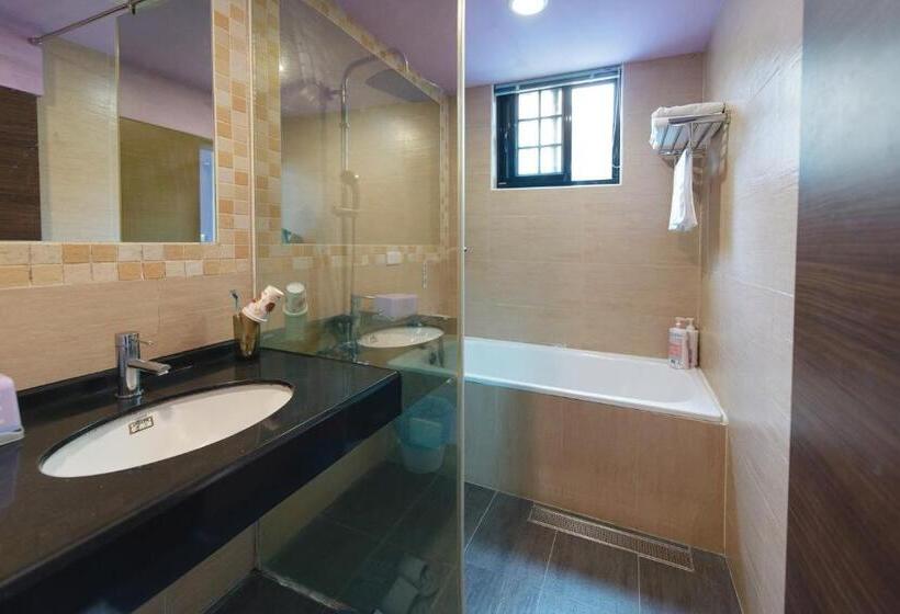 اتاق استاندارد با چشمانداز کوهستان, Arabian Nights In Jiufen