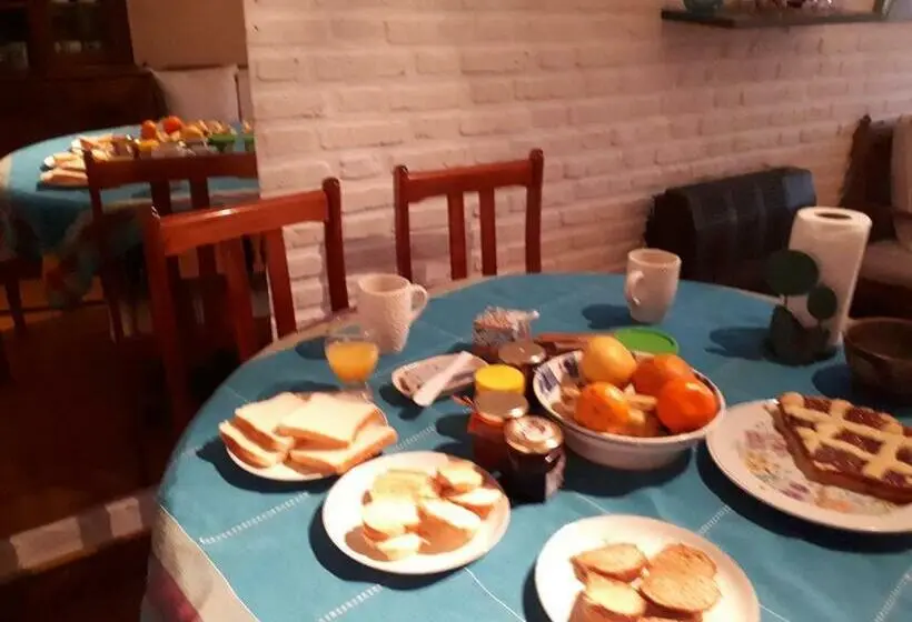Deluxe Neljän Hengen Huone, El Cerezo