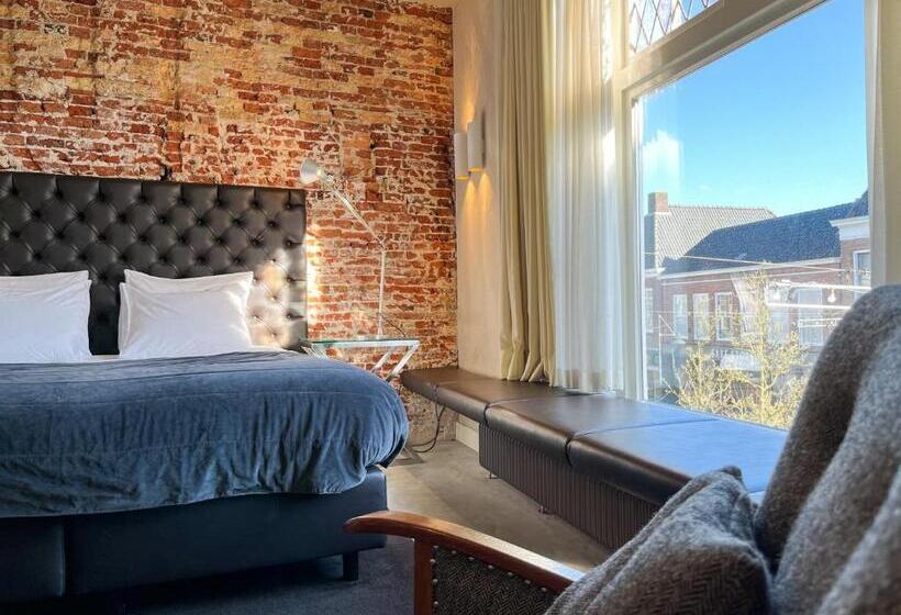 豪华套房, Van Der Gang Suites