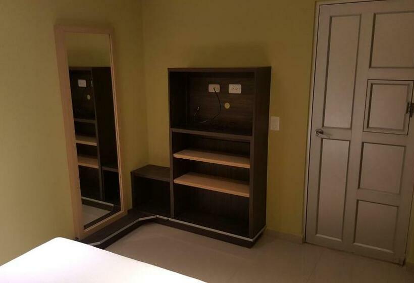 اتاق اکونومی یک تخته, 56 Avenue Plaza