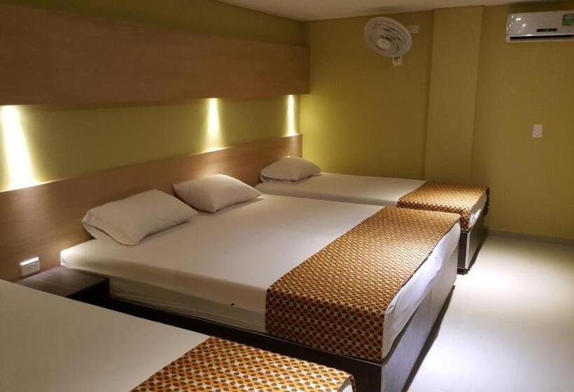 اتاق راحتی سه تخته, 56 Avenue Plaza