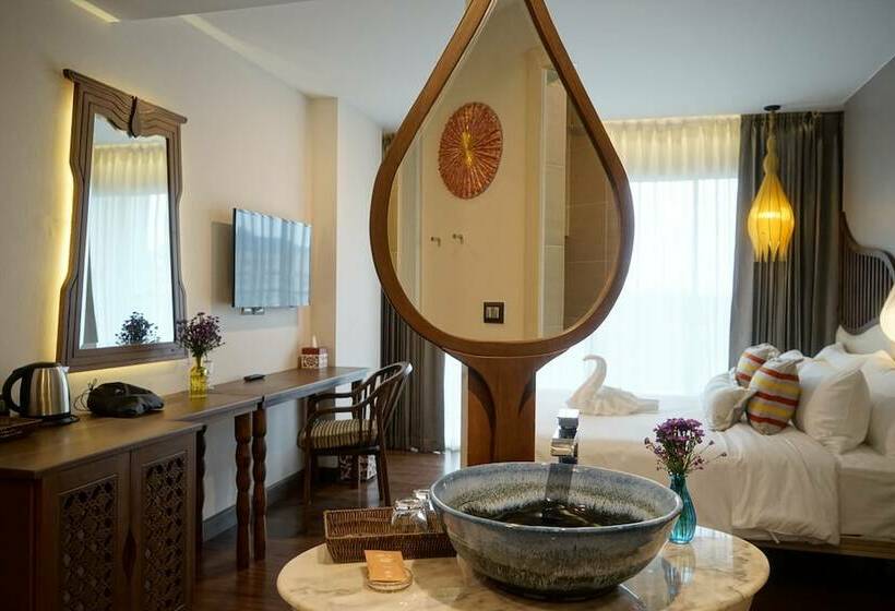 غرفة سوبيريور, Baisirimaya