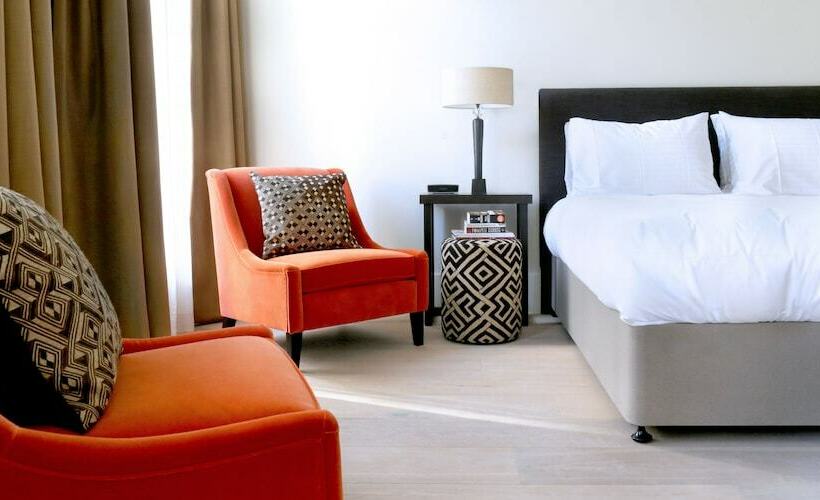 غرفة ديلوكس, Franq