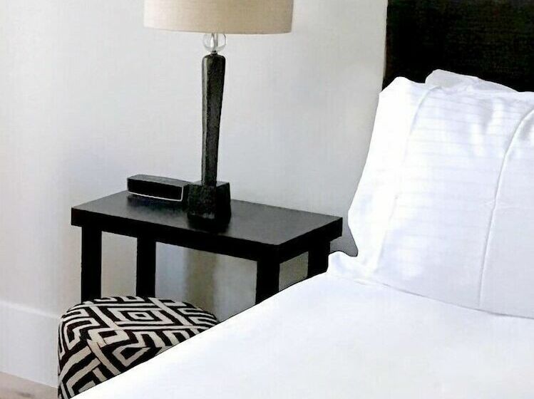 غرفة كلاسيكية, Franq