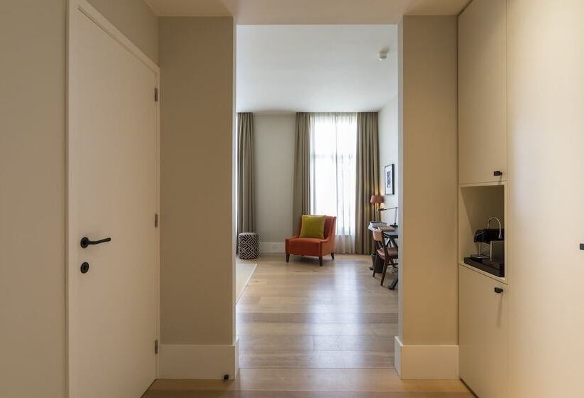 جناح جونيور, Franq