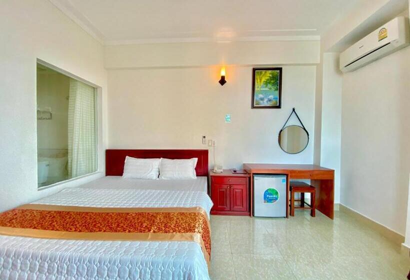 اتاق لوکس, Hai Dang