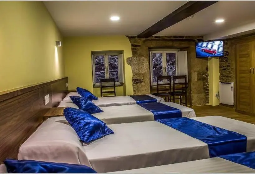 スタンダード４人部屋, Oxford Suites Santiago De Compostela