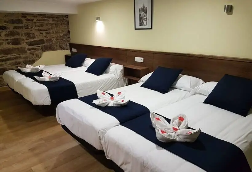 スタンダード４人部屋, Oxford Suites Santiago De Compostela