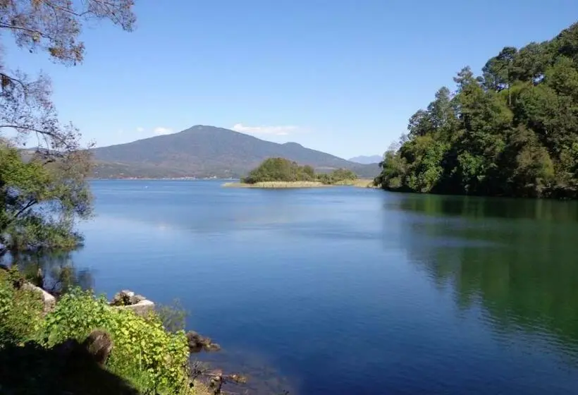 ２ダブルベッドのスタンダードルーム, Zirahuén Cuin Habitaciones Rústicas