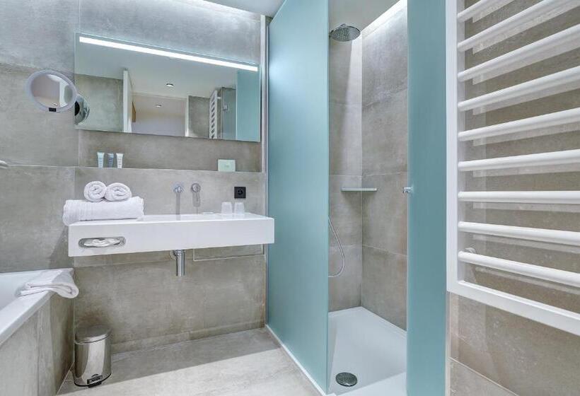 חדר משפתחתי סופריור, R Hotel Experiences