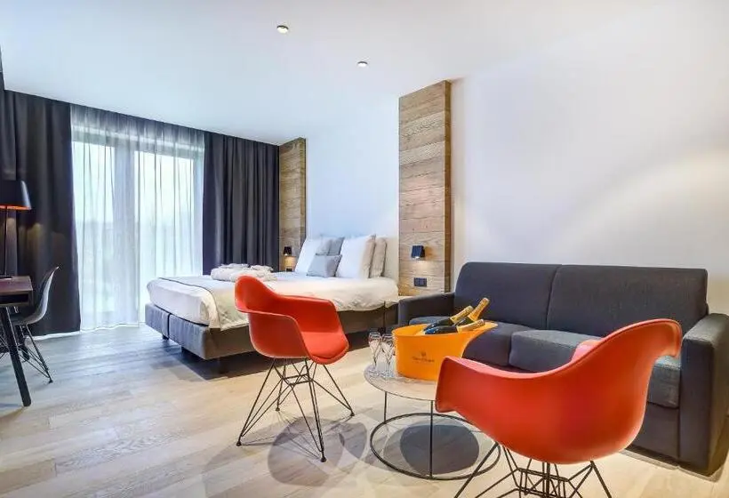 Superior-perhehuone, R Hotel Experiences