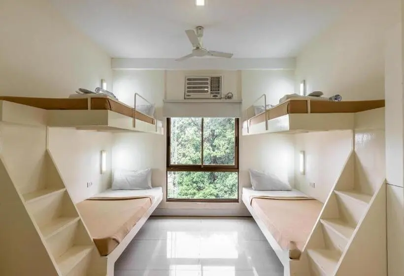 ルームシェアのワンベッド, Selah Garden Hotel Manila
