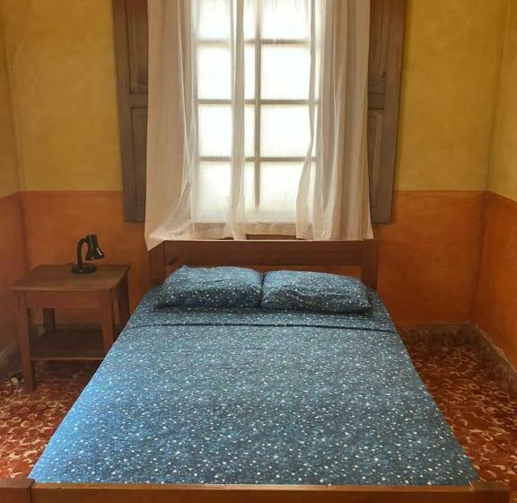 اتاق اکونومی, Hostel Iguana Azul