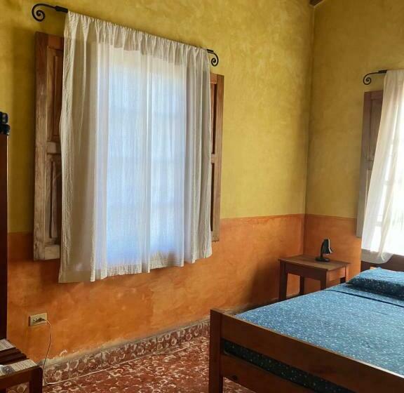 اتاق اکونومی, Hostel Iguana Azul