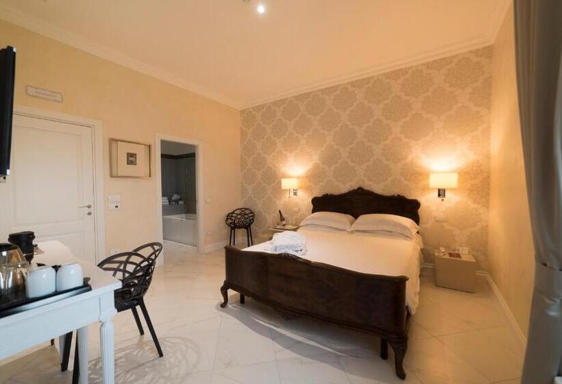 اتاق سوپریور, Altavilla Catanzaro