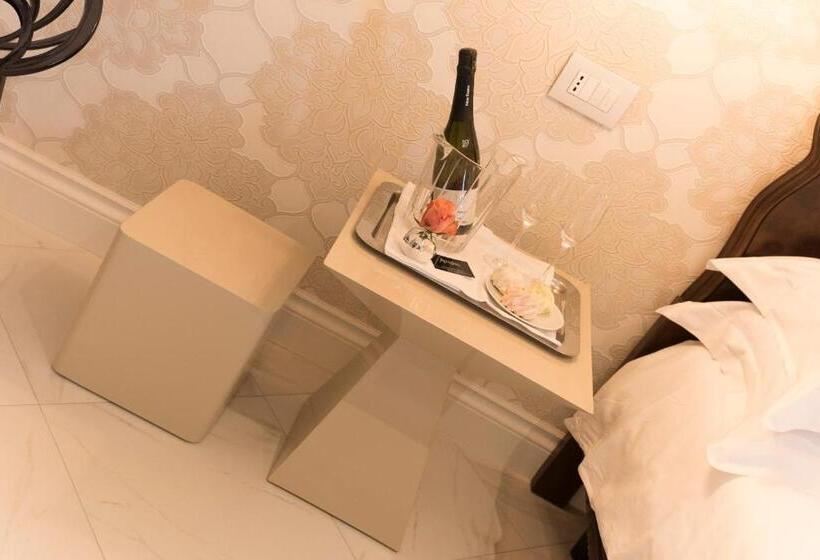 اتاق سوپریور, Altavilla Catanzaro