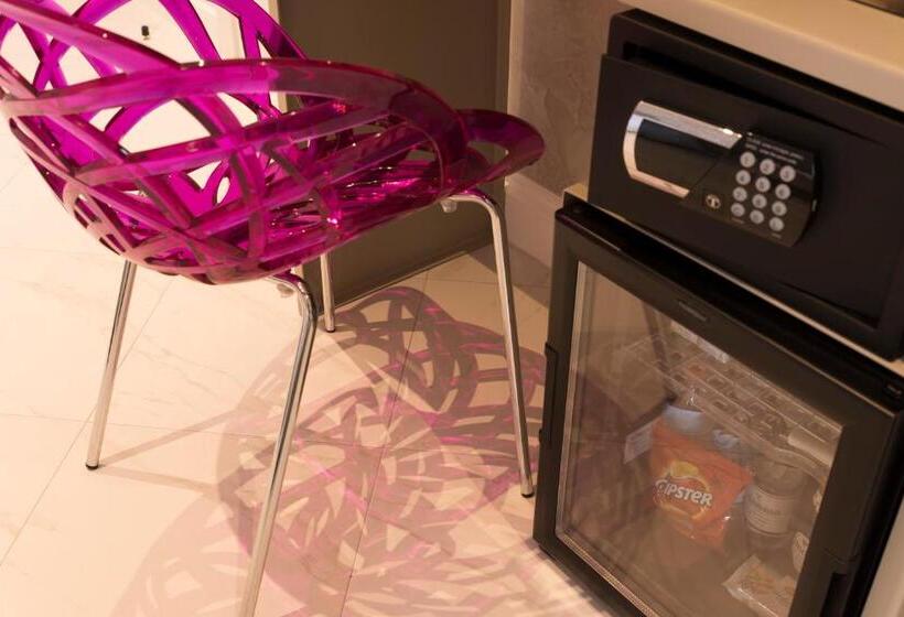 اتاق استاندارد, Altavilla Catanzaro