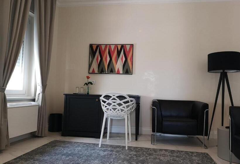 سوییت, Altavilla Catanzaro