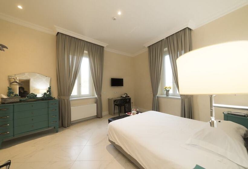 اتاق راحتی, Altavilla Catanzaro