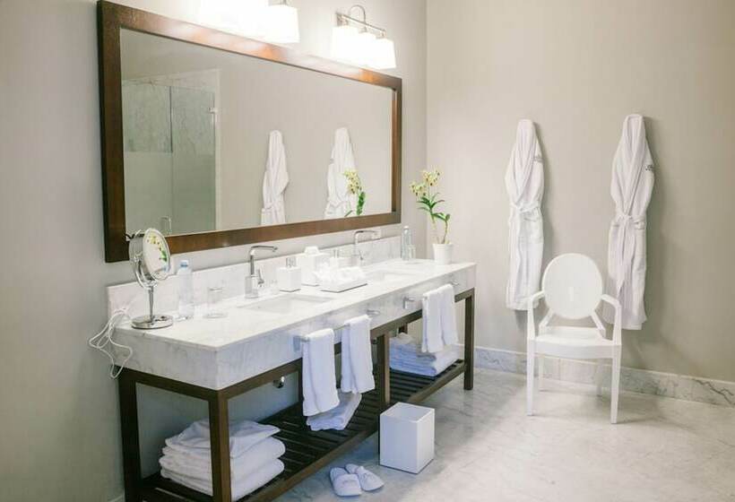 סוויטת ג'וניור, Del Parque