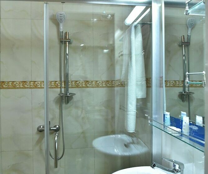 Habitación Deluxe, Interservice