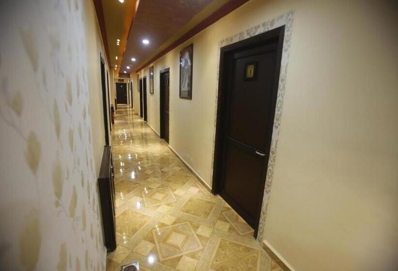 سوییت خانوادگی, Isra