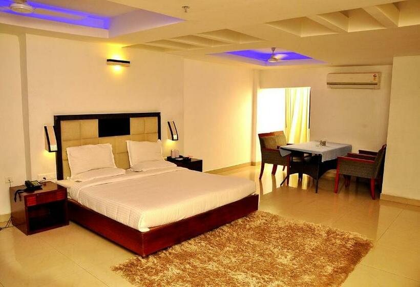 Номер Стандарт, Luciya