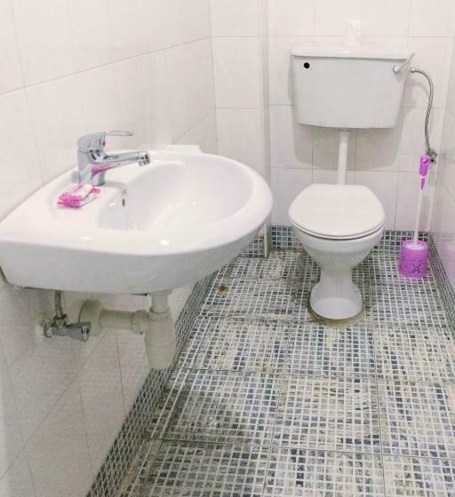 اتاق استاندارد یک نفره, Meliva Guest House Mbarara