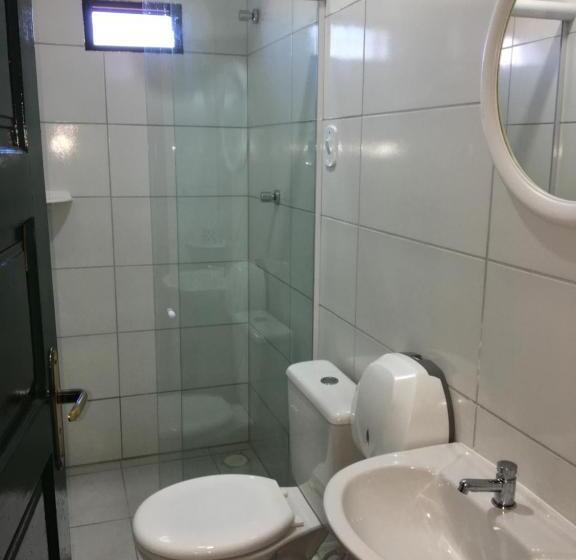 套房侧面可观海景, Maraga Beach Hostel