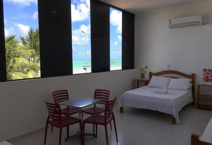 带海景标准四人间, Maraga Beach Hostel