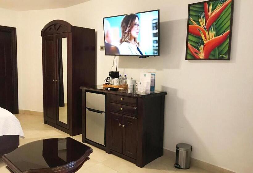 סוויטה דלוקס, Paradise Hot Springs