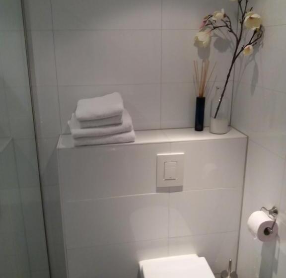 اتاق استاندارد با تخت بزرگ, Marbles Inn