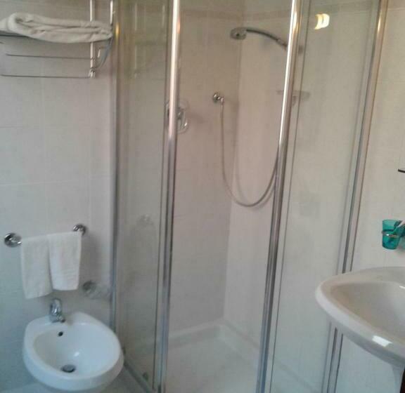 חדר סטנדרט, Albergo Moderna