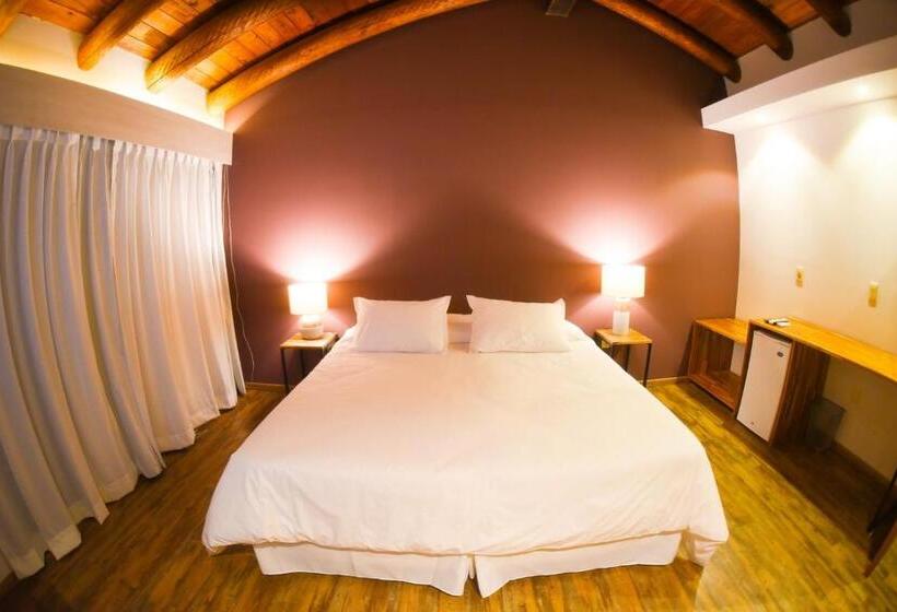 اتاق لوکس یک تخته, Hostería La Bordona