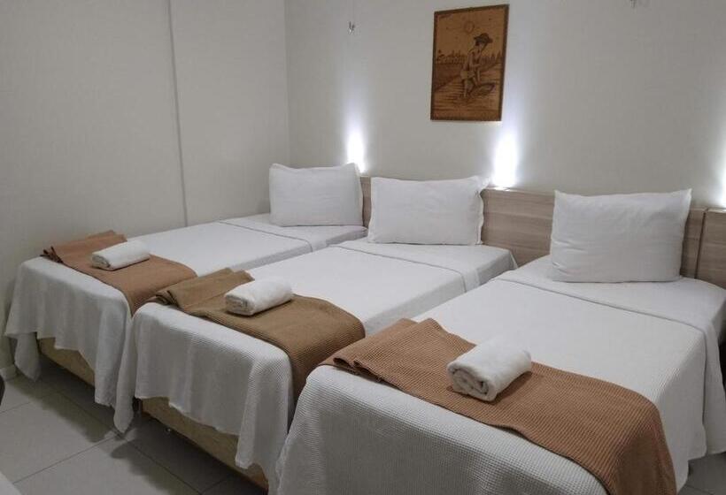 اتاق استاندارد سه نفره, Padre Cícero