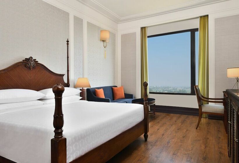 俱乐部房间, Sheraton Grand Palace Indore