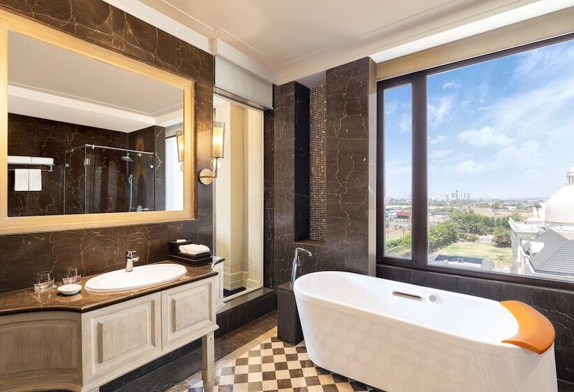 皇家套房, Sheraton Grand Palace Indore