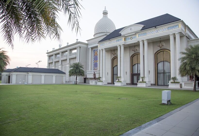 家庭套房, Sheraton Grand Palace Indore