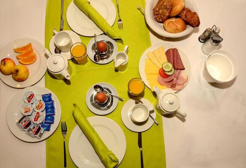 스탠다드 룸, Sterzinger Post