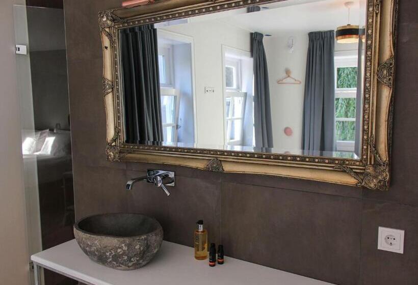 اتاق استاندارد, Boutique Hotel Nieuw Uilenburg